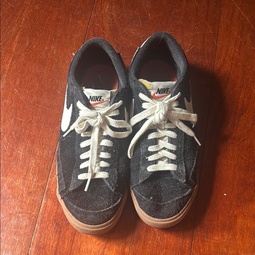 Nike Black and White Low Top Blazers Sneakers